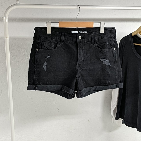 NWOT Old Navy Boyfriend Shorts - Picture 1 of 6